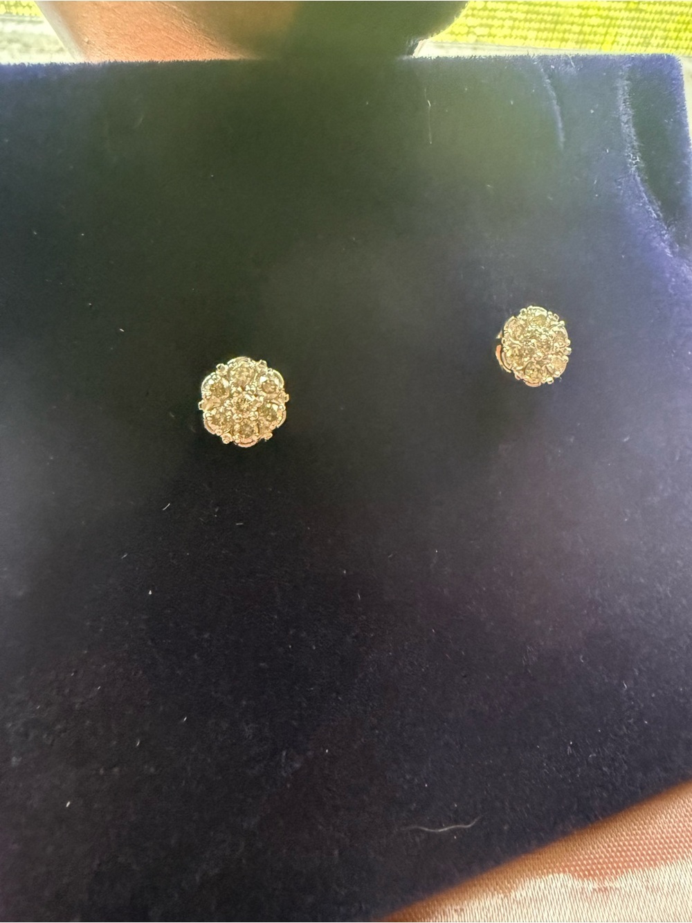 Beautiful 10K YG Natural & Authentic Diamond Stud Earrings